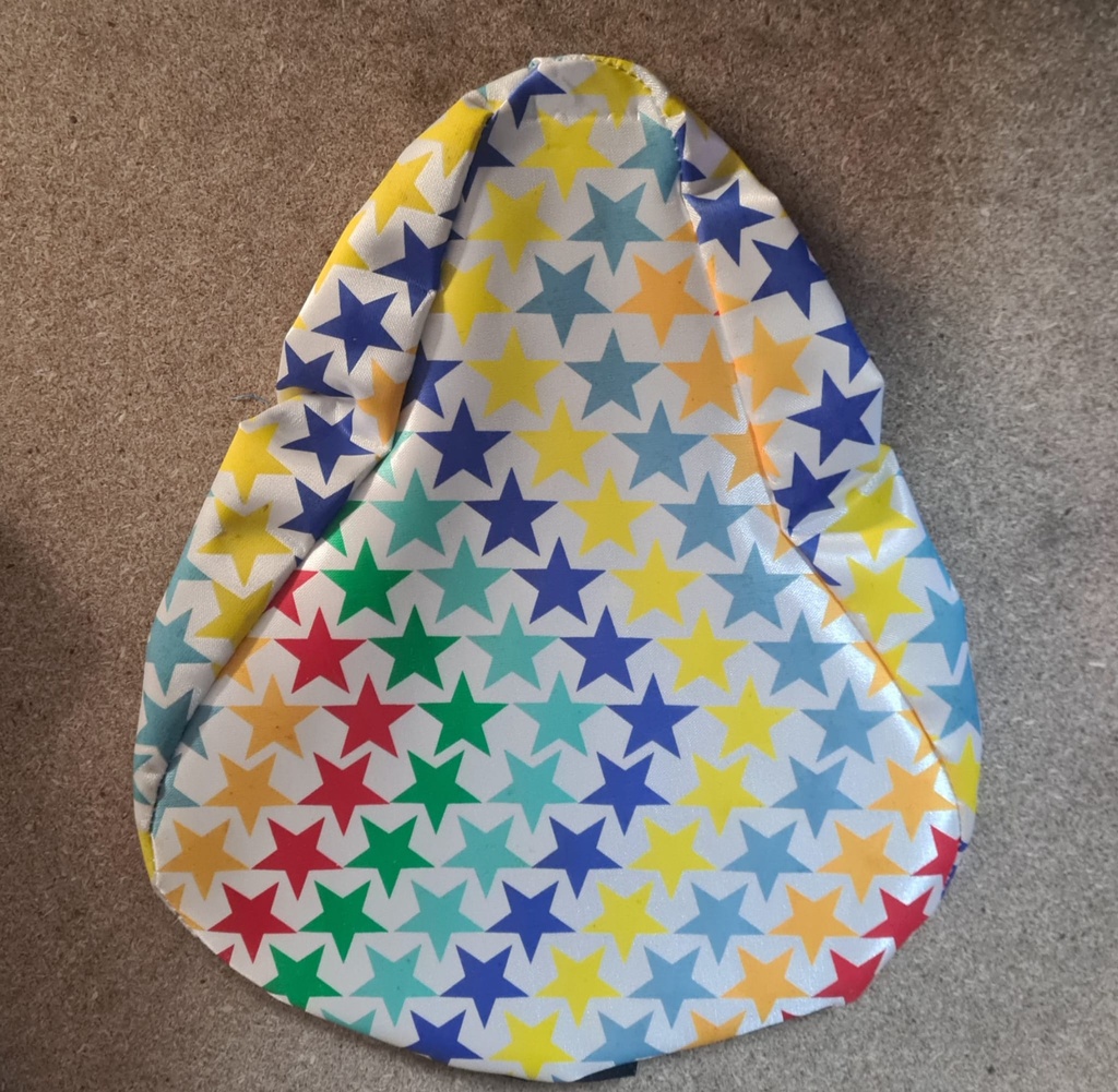 Funda de sillin blanco con estampado